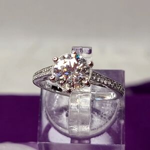 Moissanite 2.5 Carat Round Brilliant Solitare with Accents